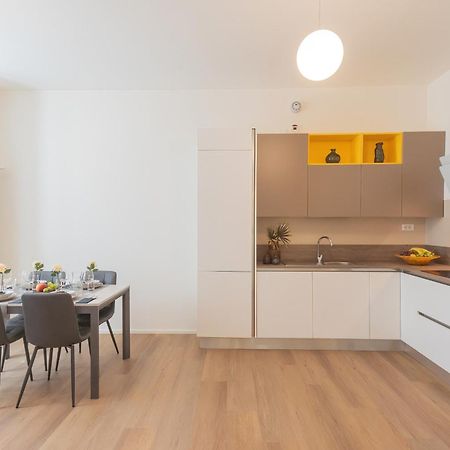 Manaraquattro - Apartament In Como Near The Center With Free Parking - Lake Como Bagian luar foto
