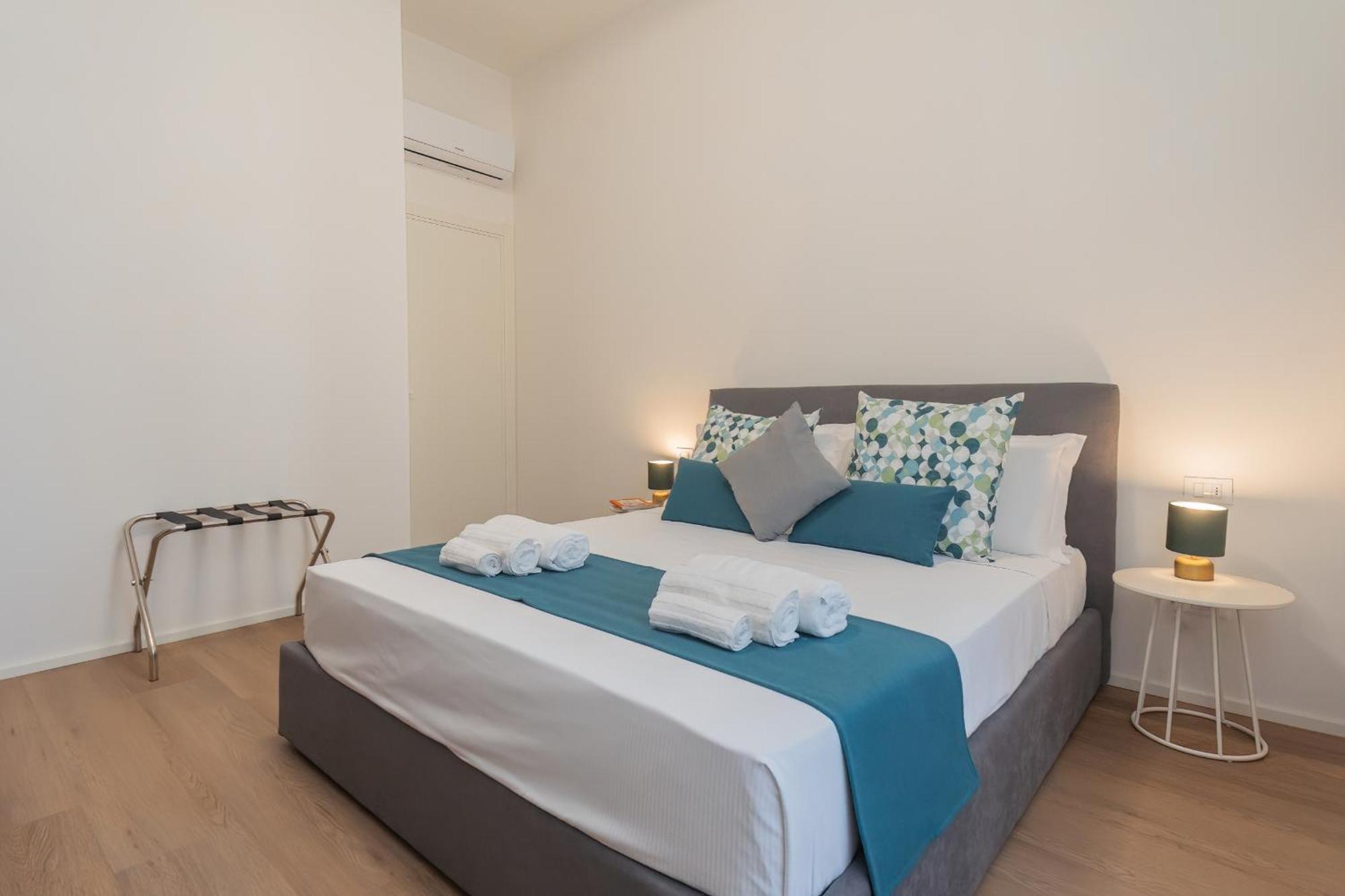 Manaraquattro - Apartament In Como Near The Center With Free Parking - Lake Como Bagian luar foto