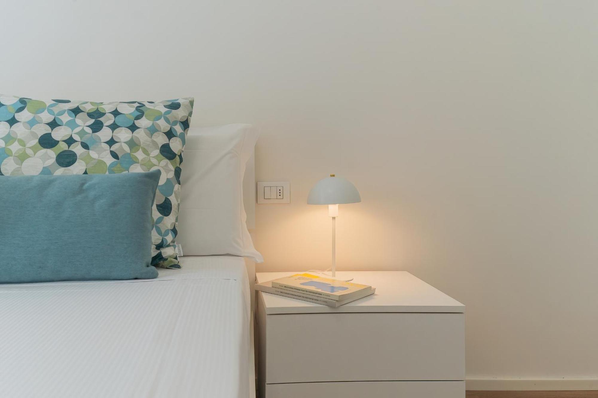 Manaraquattro - Apartament In Como Near The Center With Free Parking - Lake Como Bagian luar foto